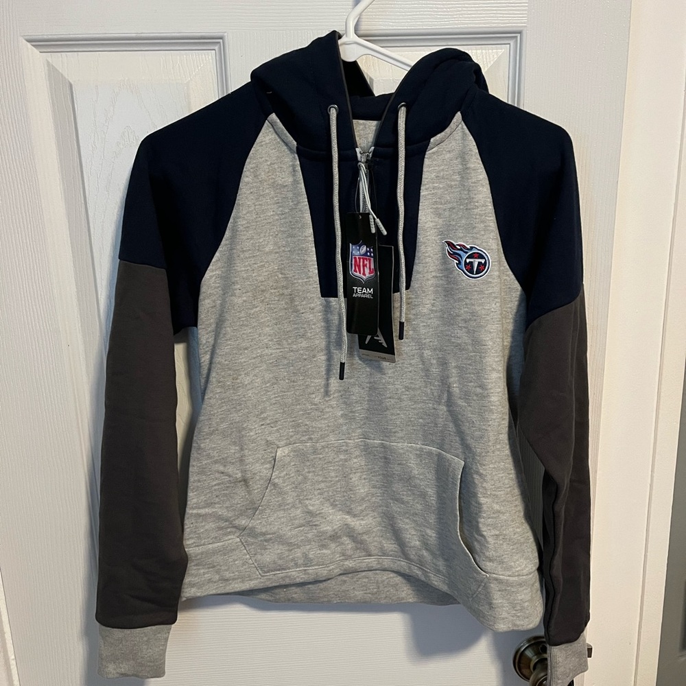 Women’s XS Tennessee Titans Zip Sweatshirt